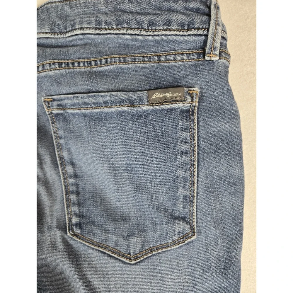 Eddie Bauer Women's Blue Denim Jeans, Size 12, Slightly‎ Curvy Fit, Straight Leg